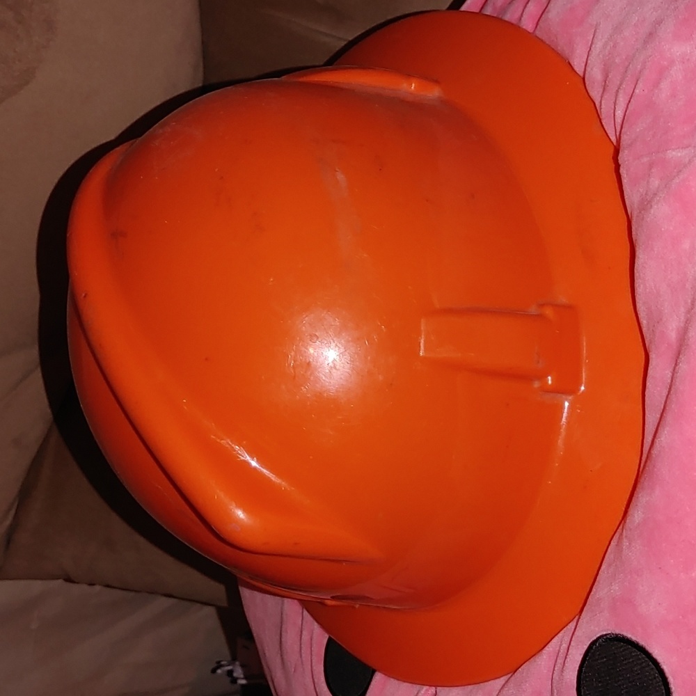 OILERS CONSTRUCTION HAT nice shape